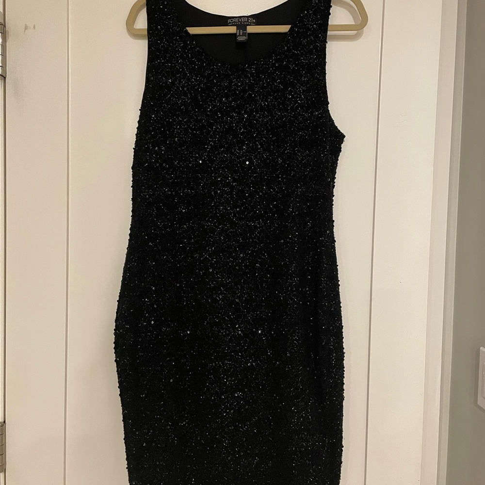 Forever 21 black body con dress 2X